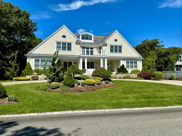 53 Triton Way, Mashpee, MA 02649