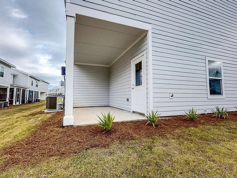 226 Date Palm Ln — Photo 6
