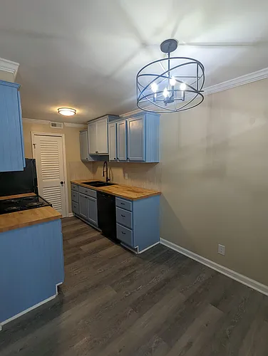 Colonial Heights Apartments Photo 1