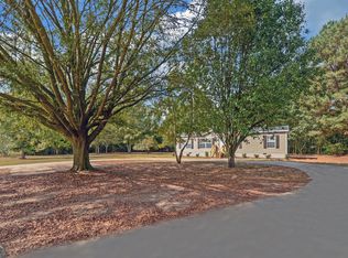 1826 Ray Weaver Rd, Canon, GA 30520