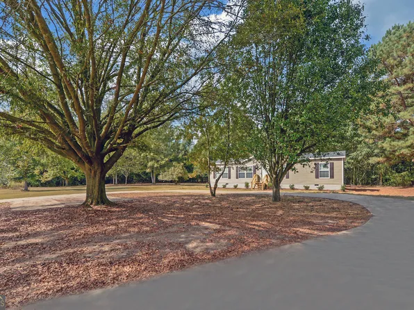 1826 Ray Weaver Rd, Canon, GA 30520