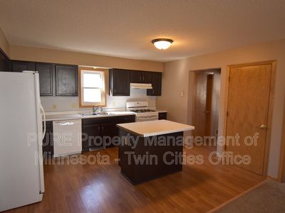 2829 Golden Valley Rd, Minneapolis, MN, 55411