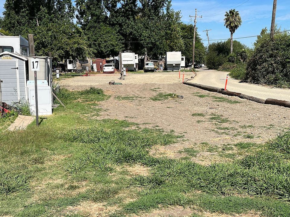 2nd image of 687-711 W Brannan Island Rd #17