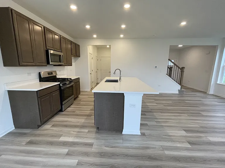 25550 W Maurice Ln — Photo 5