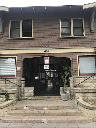 427-437 N Chestnut Ave Photo 1