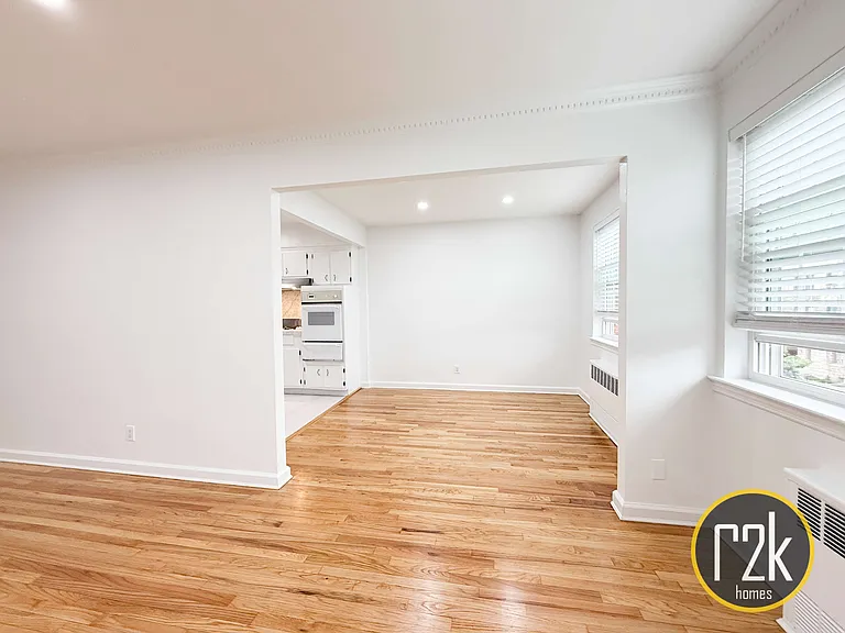 33-28 28th St #3F — Photo 10