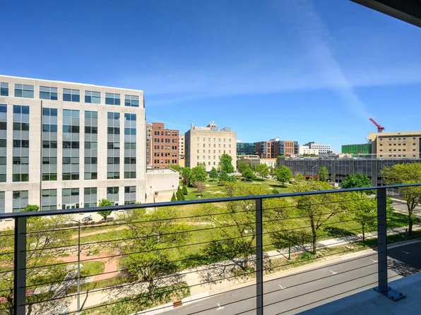 309 W Washington Avenue #615, Madison, WI 53703