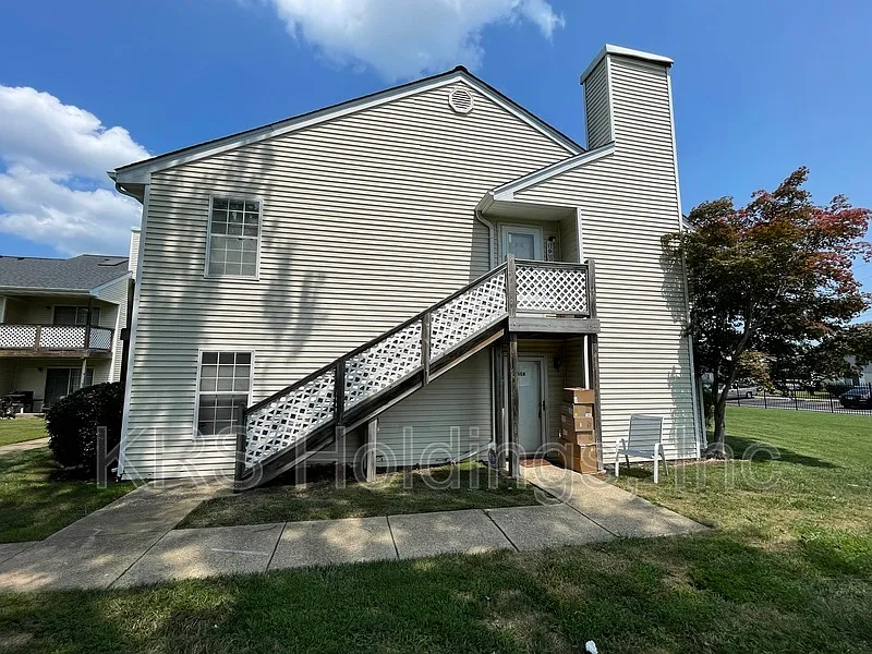 2 bed, 2.0 bath, 1100 sqft, $1,395 — Photo 3