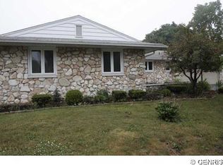 53 Kings Ln, Rochester, NY 14617