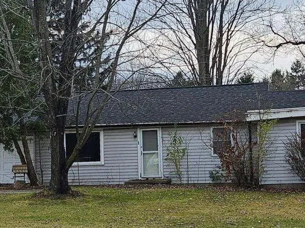 12225 N Linden Rd, Clio, MI 48420