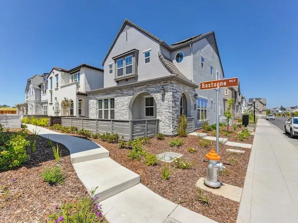 3288 Ronald Reagan Way, Sacramento, CA 95818