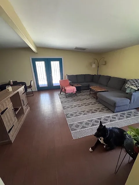 4 bed, 1400 sqft, $850 — Photo 3