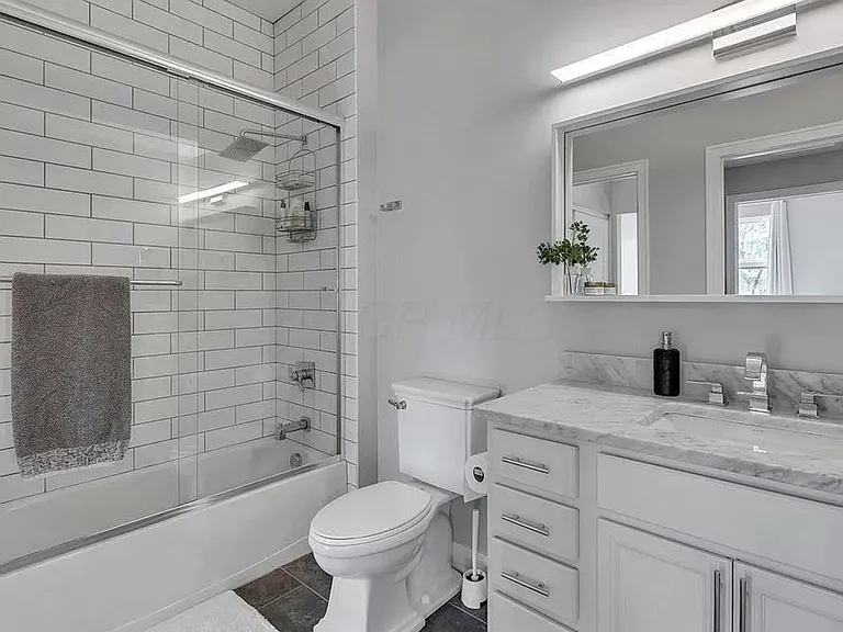 825 N 4th St #205 — Photo 3