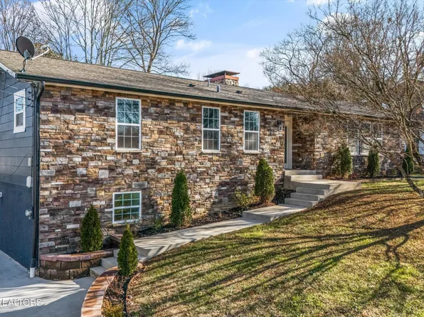 3716 Frostwood Rd, Knoxville, TN 37921