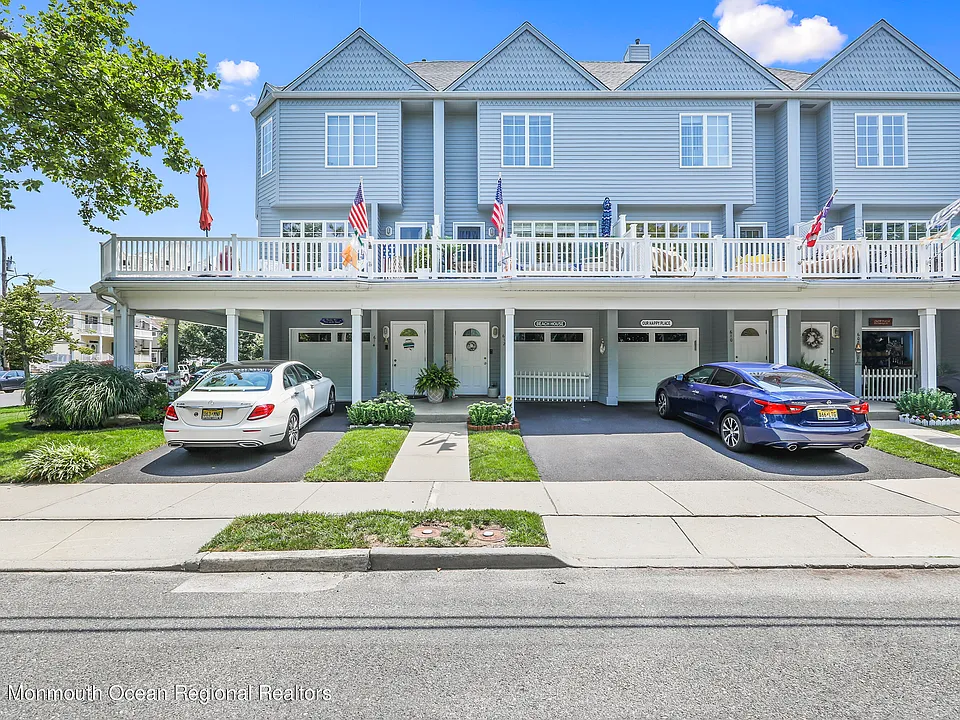 612 Central Ave #1