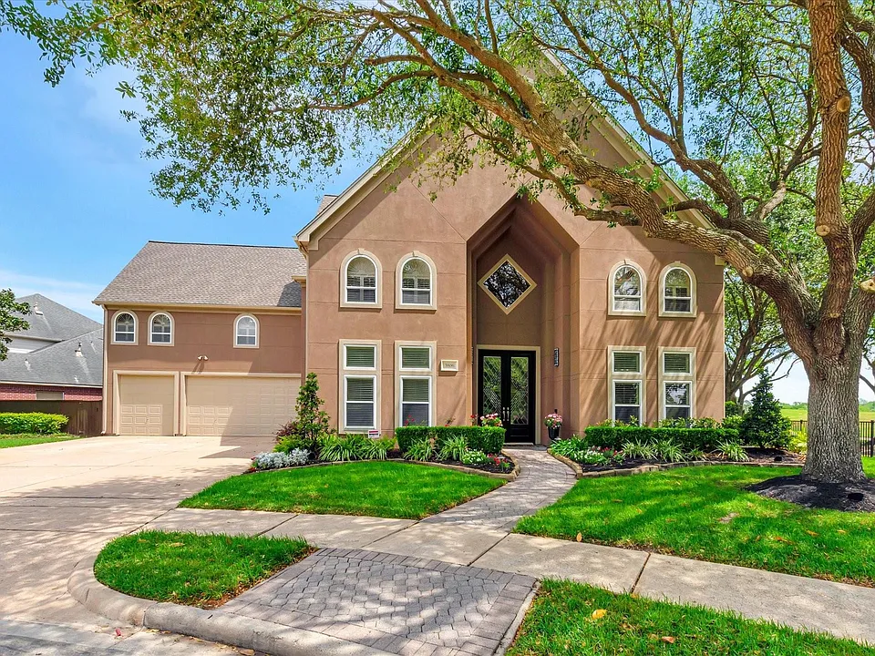 3806 Canyon Bluff Ct