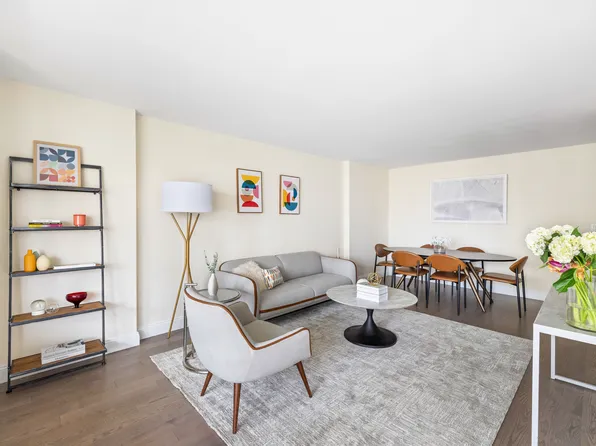 100 West 93rd Street image 3 of 12