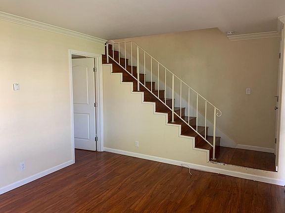 2nd image of 415 Aires Ln