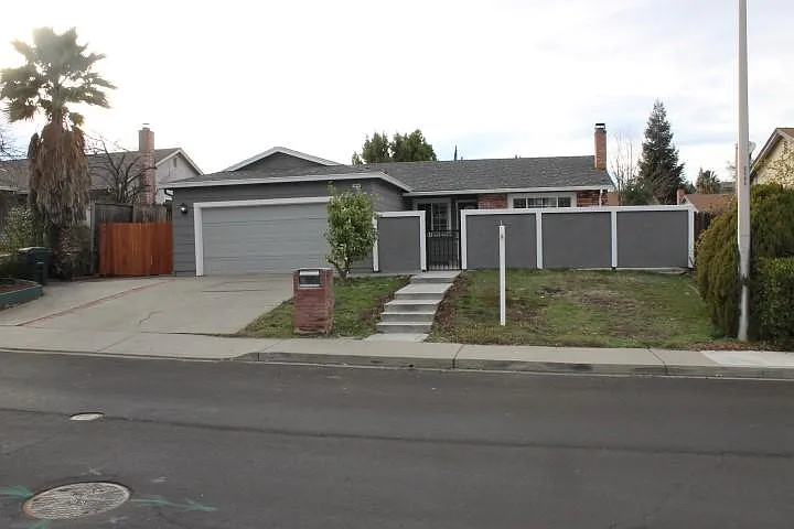 3604 G St photo 1