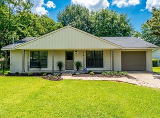 614 Hillendale Dr, Hattiesburg, MS 39402