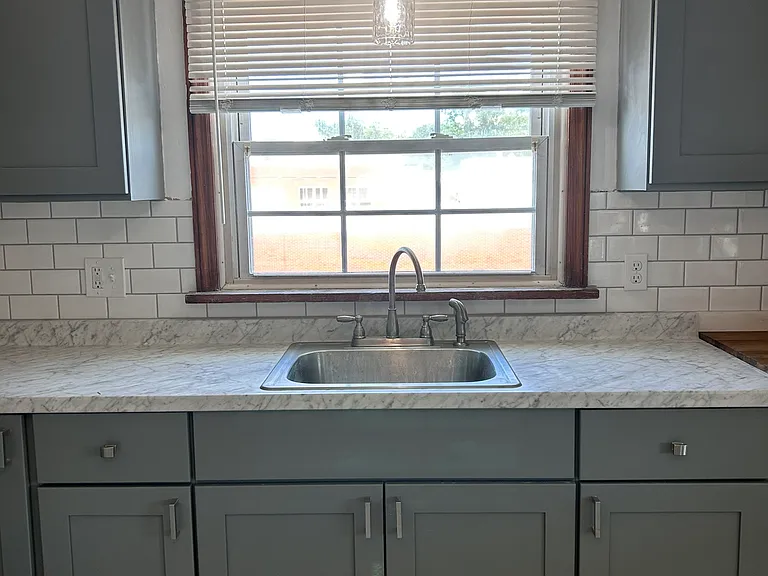 1346 Jefferson Ave #2 — Photo 5