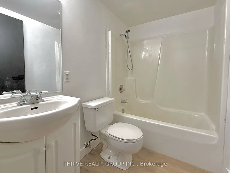 87 Frank St #209 — Photo 6