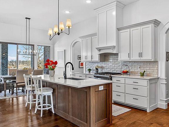 4th image of 4411 E Hidden Oak Street