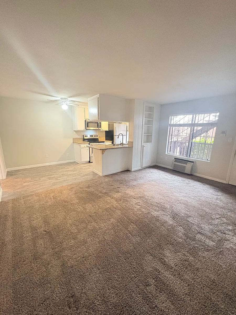 Building Photo - 4219 44th St #2