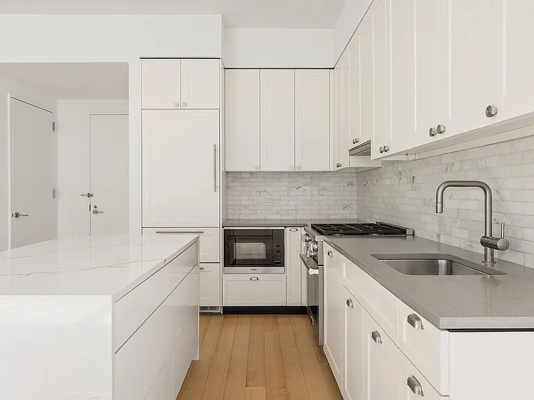 50 W 30th St #12-B — Photo 3