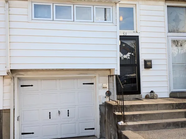 53 Dover Grn, Staten Island, NY 10312