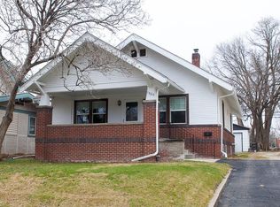 1320 E Sheridan Ave, Des Moines, IA 50316