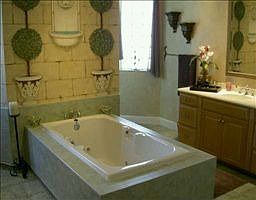 3rd image of 6085 Fountain Palm Dr