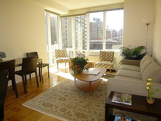 1st image of 1510 Lexington Ave APT 8B