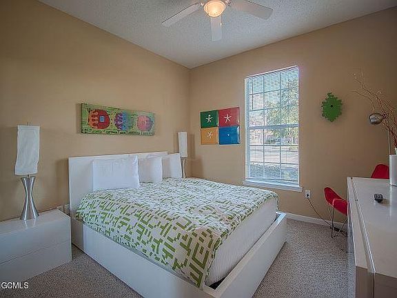 5th image of 2252 Beach Dr