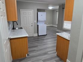 14 Ingalls St, Worcester, MA