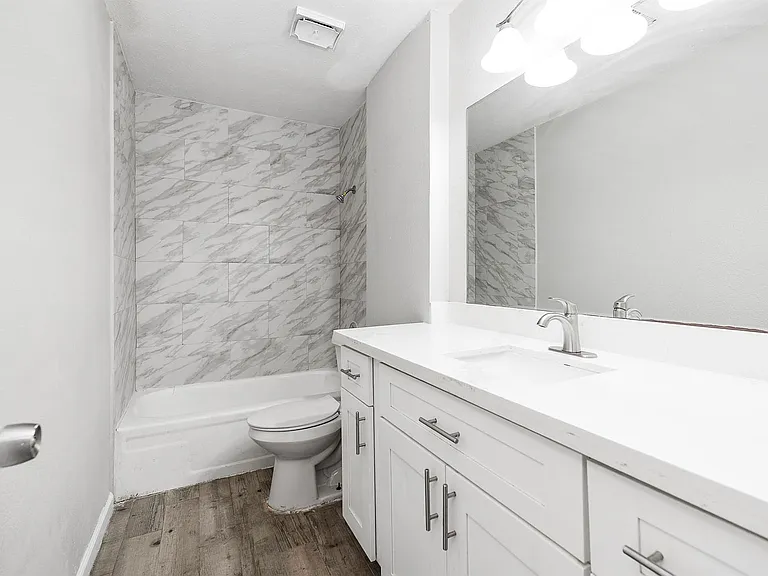 14315 Swanfield Dr — Photo 15
