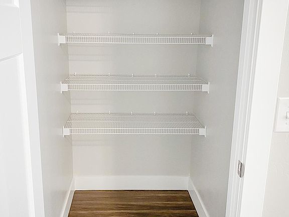 4th image of 202-1807 W Eaglewood Dr #202
