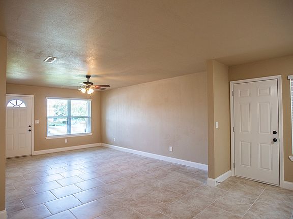 3rd image of 1550 N Dawn Dr