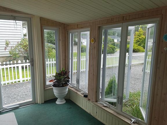 4th image of 1242 Lakeside Dr S