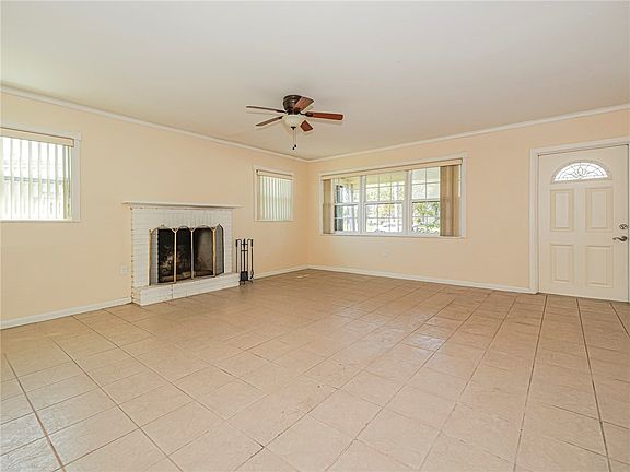 5th image of 1620 5th Ave