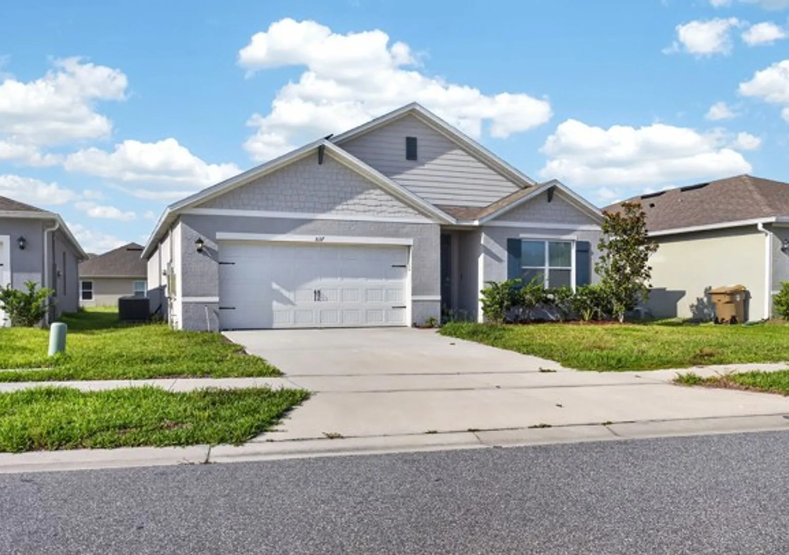 Beautiful 4/2 in St. Cloud with Solar Panels!! Available Now! — Photo 3