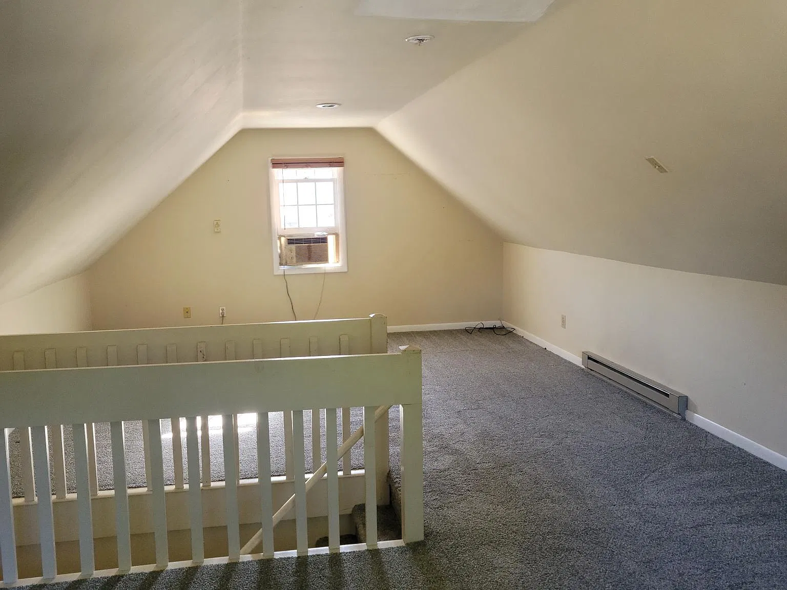 2 bed, 1300 sqft, $1,875 — Photo 4
