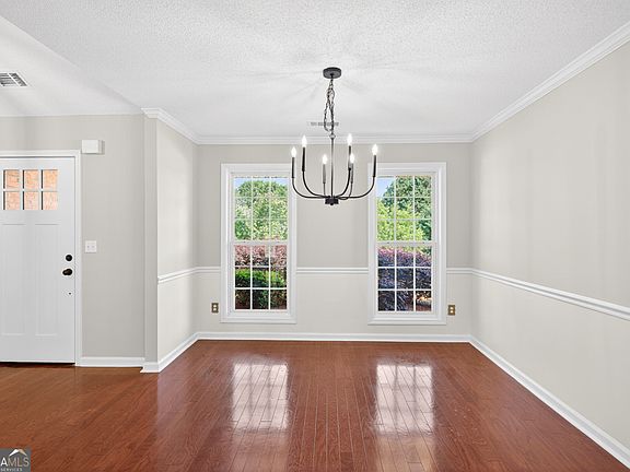 2nd image of 719 Mallard Dr