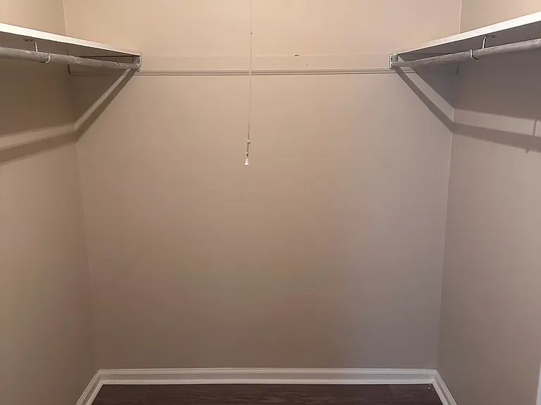 5012 Longview Dr — Photo 13