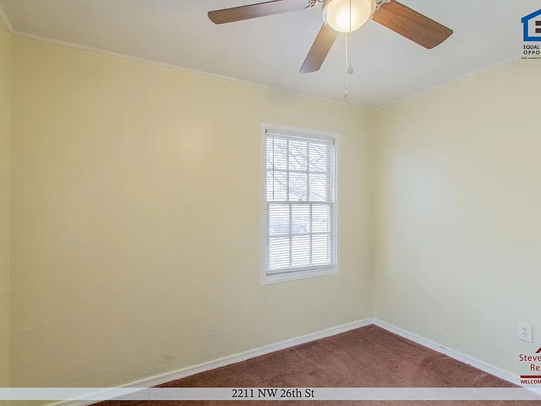 2211 NW 26th St — Photo 23
