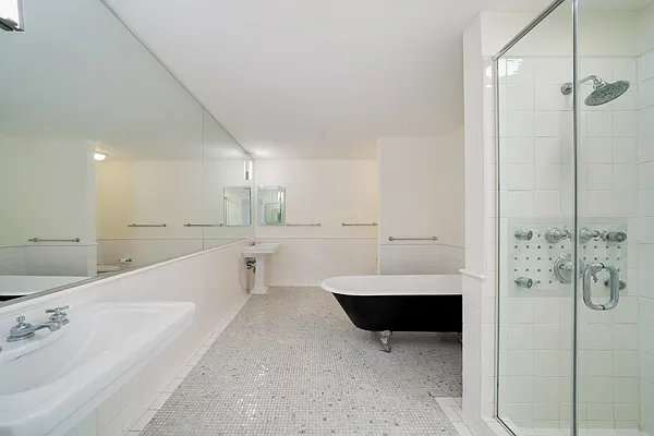 Rented by Coleman Real Estate Group | media 34