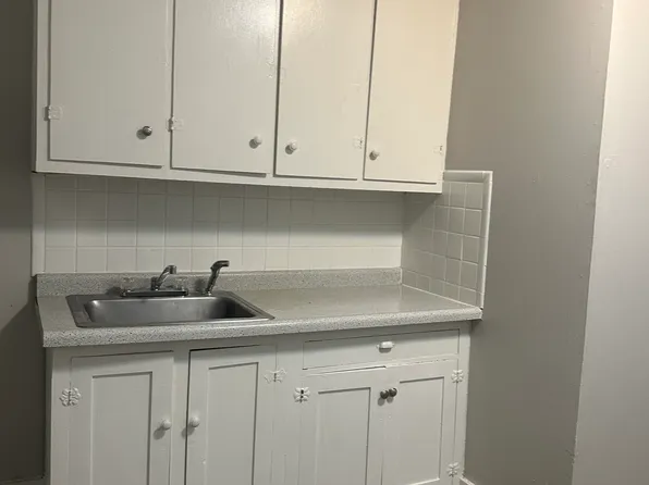 125 Cobb Ave #3, Decatur, IL 62522
