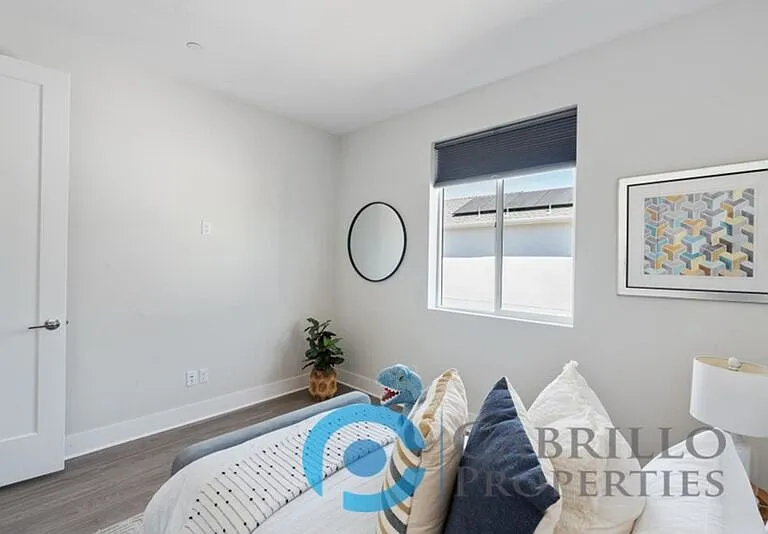1662 Neptune Ave — Photo 25