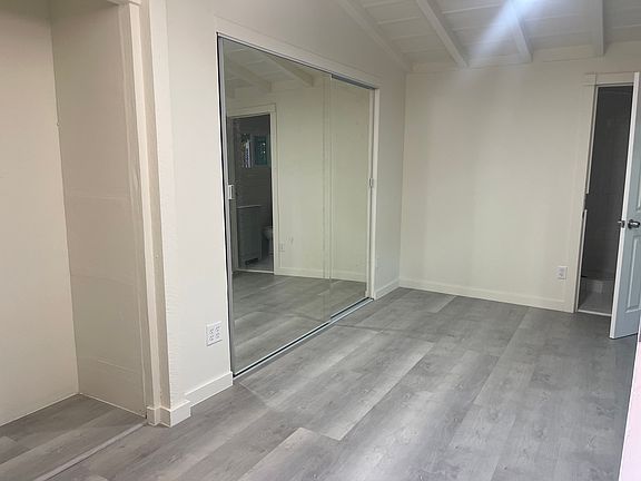 5th image of 8283 W Santa Monica Blvd #C