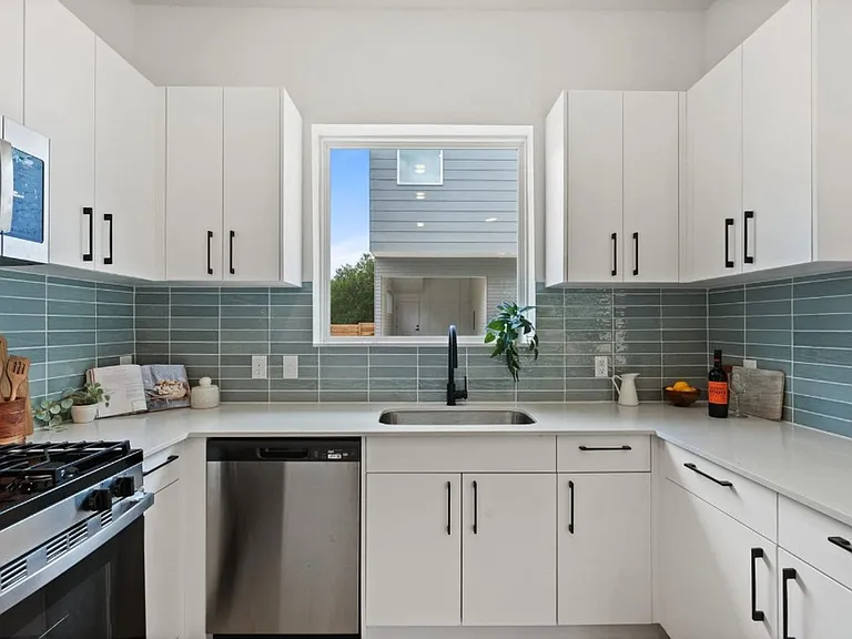 401 N Bluff Dr #13102 — Photo 3